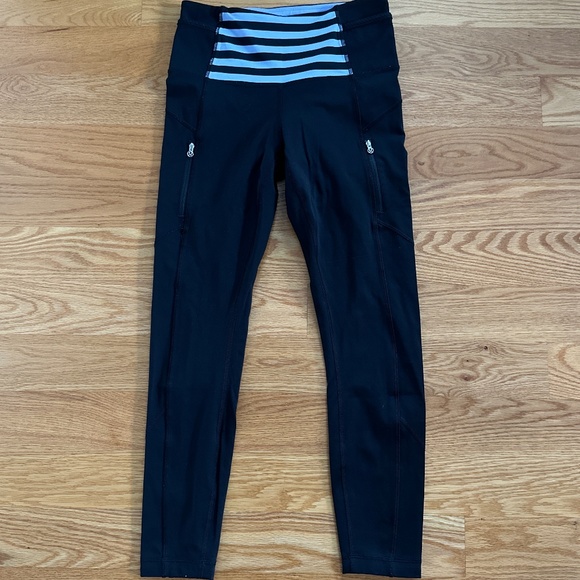 Lululemon Ice Queen 7/8 Running Tight (6) - Picture 3 of 16